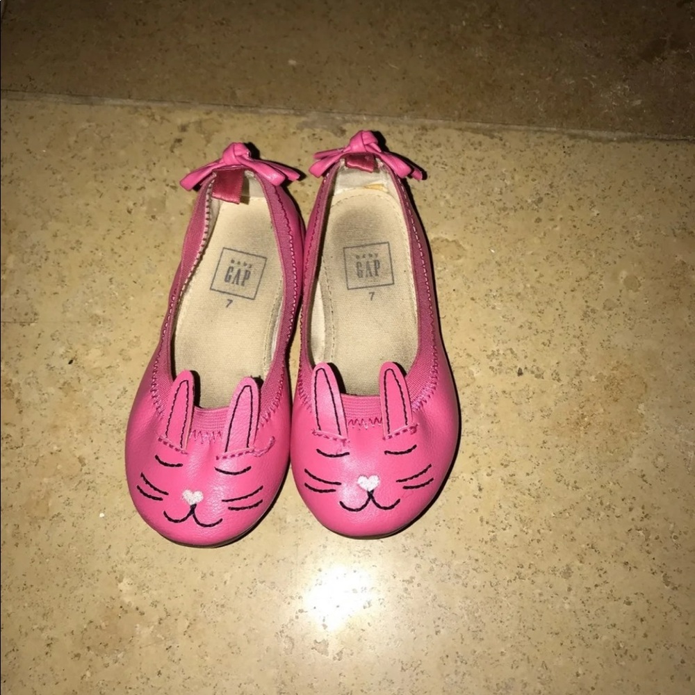 Baby gap shoes